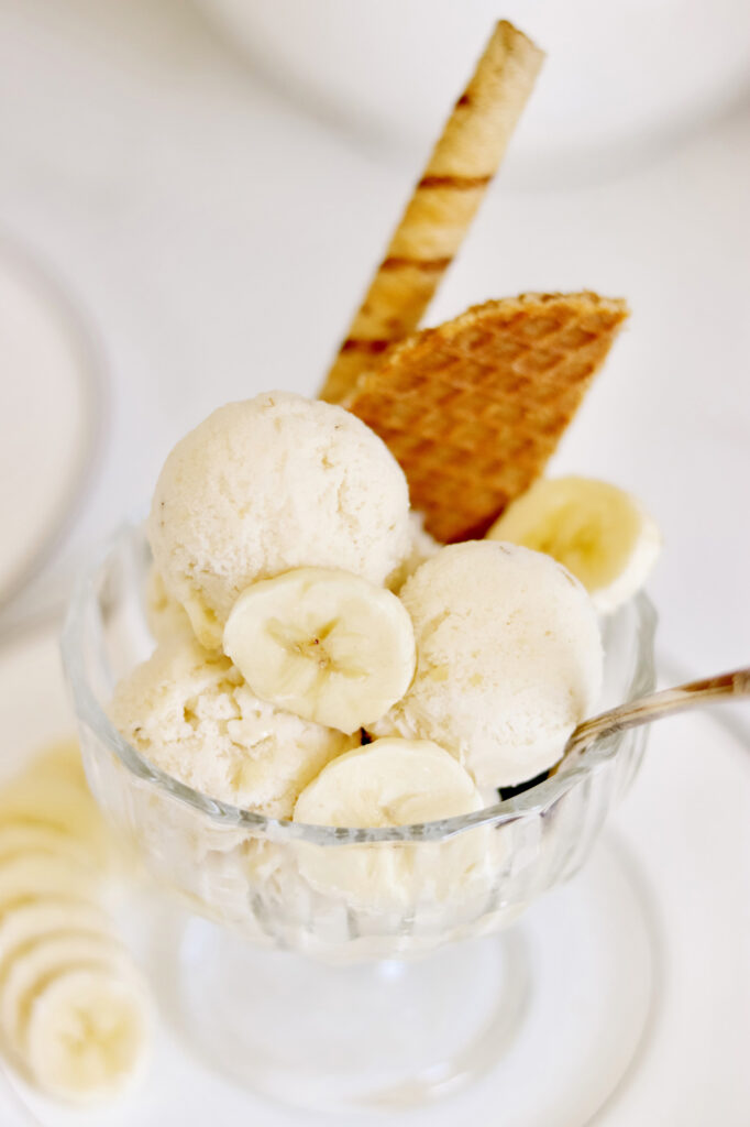 Banana ice-cream: Healthy desserts 